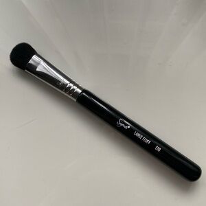 Sigma Beauty Large Fluff Brush - E40